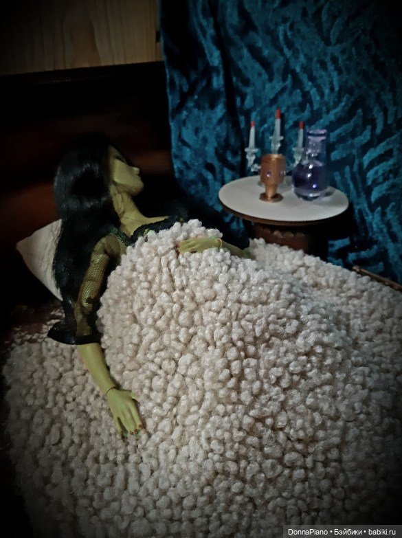 За одним столом — Кукольные фотоистории и сериалы: комиксы