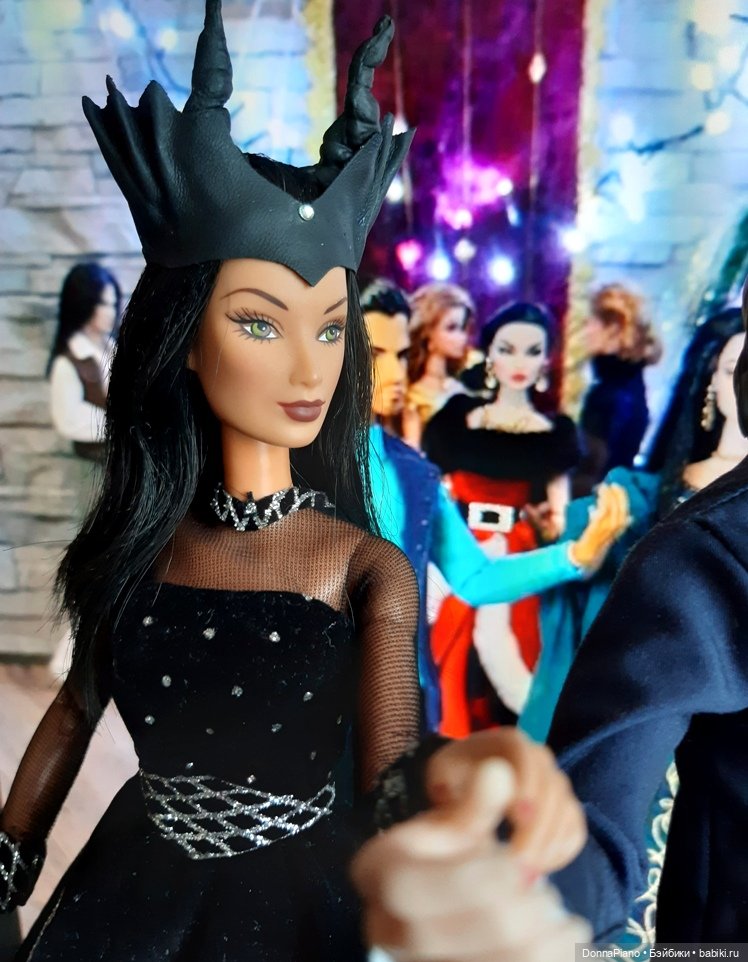 Испытание балом — Кукольные фотоистории и сериалы: комиксы