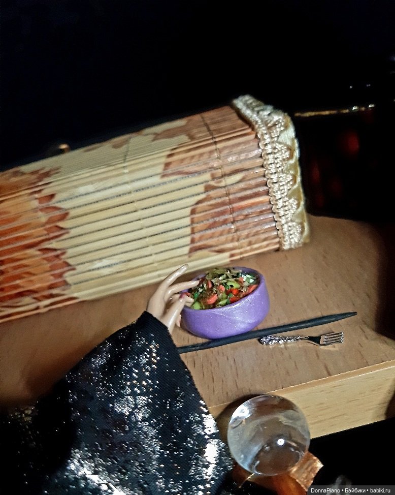 Драконья вечеринка — Кукольные фотоистории и сериалы: комиксы