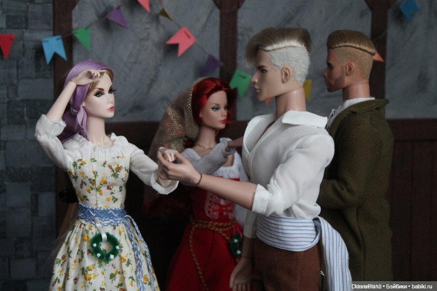 Точка кипения — Кукольные фотоистории и сериалы: комиксы