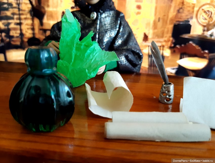 День загадочных посланий — Кукольные фотоистории и сериалы: комиксы