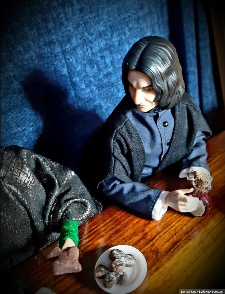 Флакон с неизвестным — Кукольные фотоистории и сериалы: комиксы