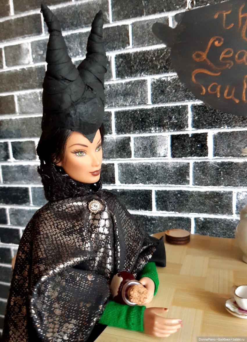 О тонких материях — Кукольные фотоистории и сериалы: комиксы