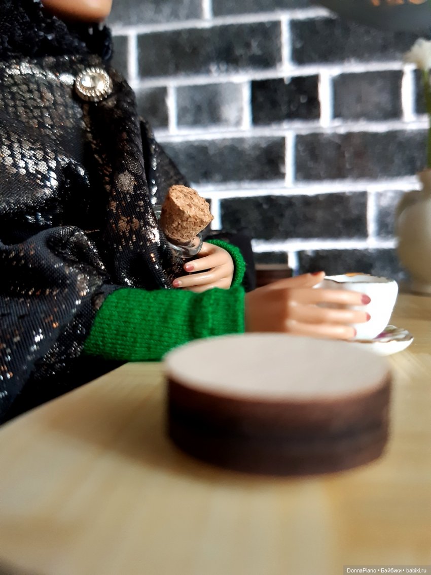 О тонких материях — Кукольные фотоистории и сериалы: комиксы