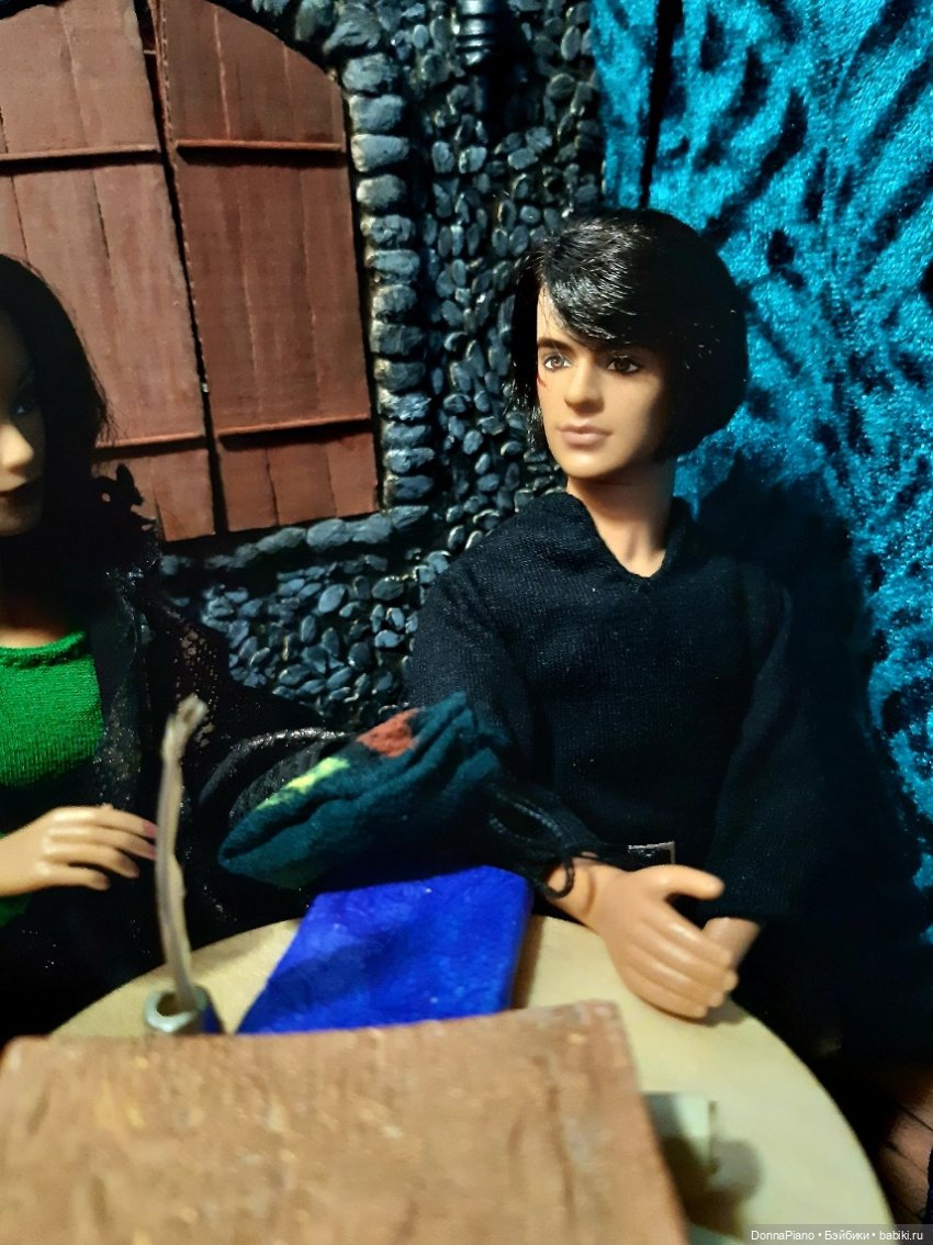 Зверь внутри — Кукольные фотоистории и сериалы: комиксы