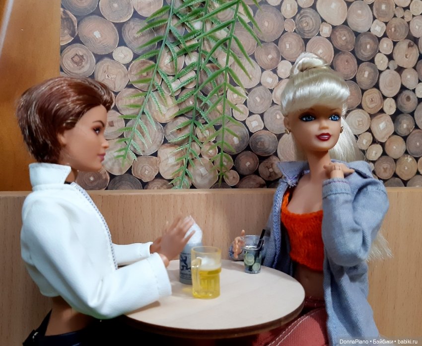 Вечер у Бродяги — Кукольные фотоистории и сериалы: комиксы