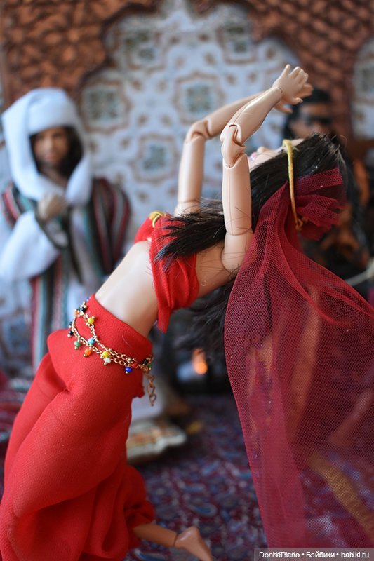 Одна ночь вместо тысячи — Кукольные фотоистории и сериалы: комиксы