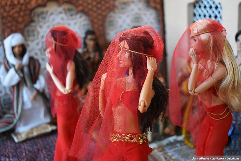 Одна ночь вместо тысячи — Кукольные фотоистории и сериалы: комиксы