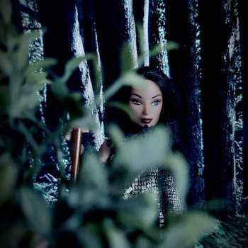 Одна в чаще