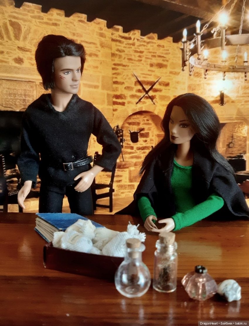 Одна в чаще — Кукольные фотоистории и сериалы: комиксы