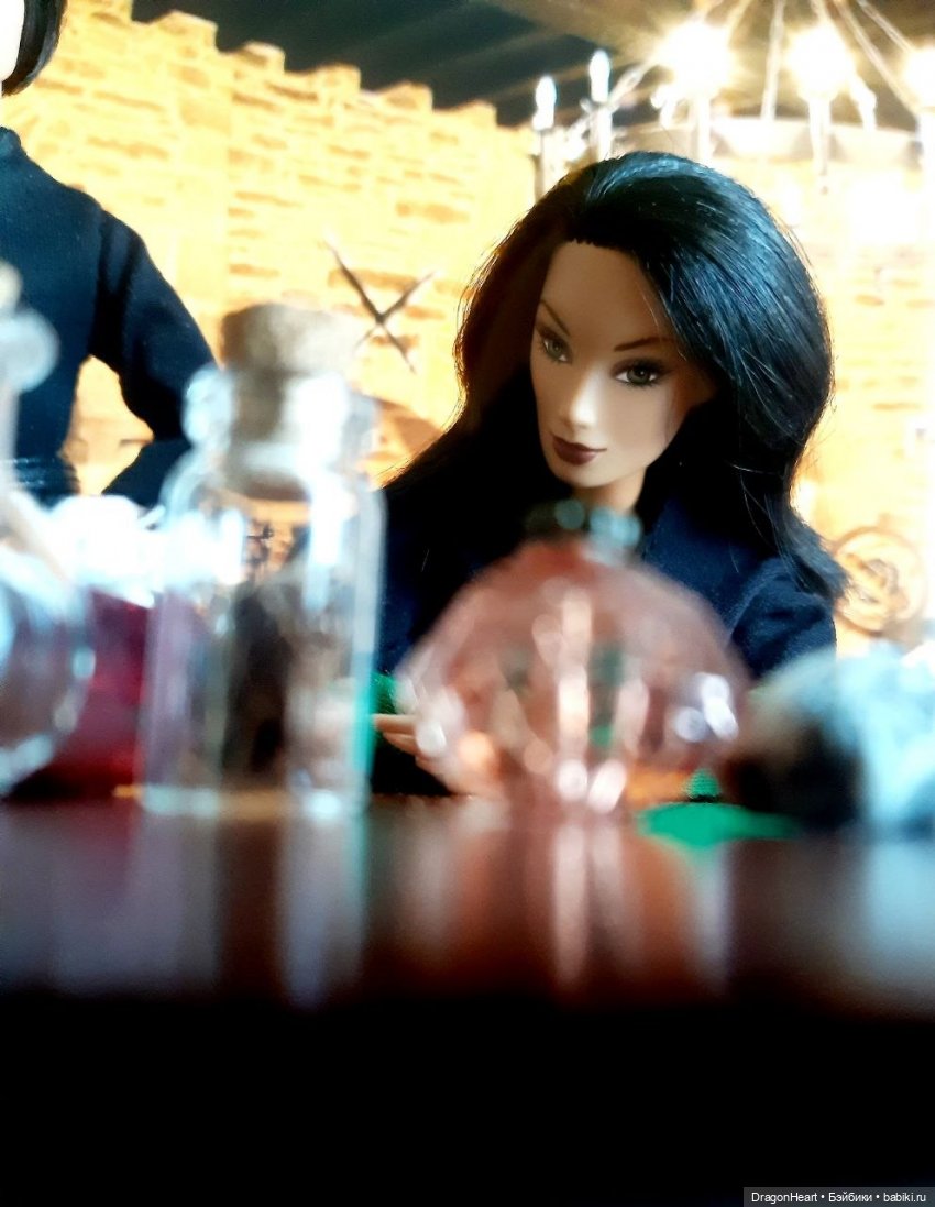 Одна в чаще — Кукольные фотоистории и сериалы: комиксы