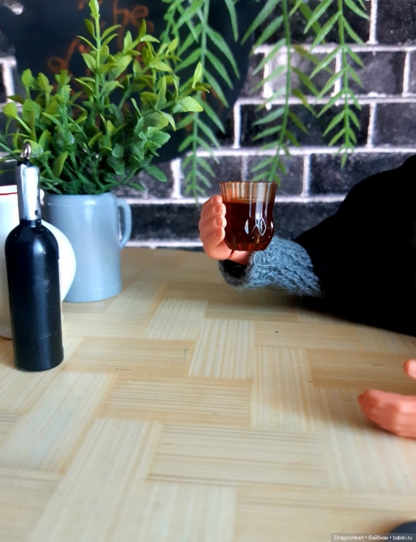 Риск и осторожность — Кукольные фотоистории и сериалы: комиксы