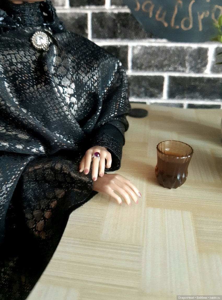 Риск и осторожность — Кукольные фотоистории и сериалы: комиксы