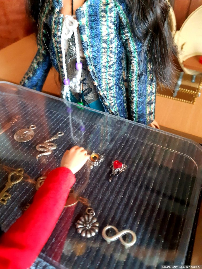 Глаз Правды — Кукольные фотоистории и сериалы: комиксы