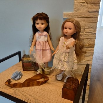 Леночка и Лизонька