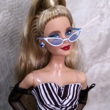 И назвалась она Алисой