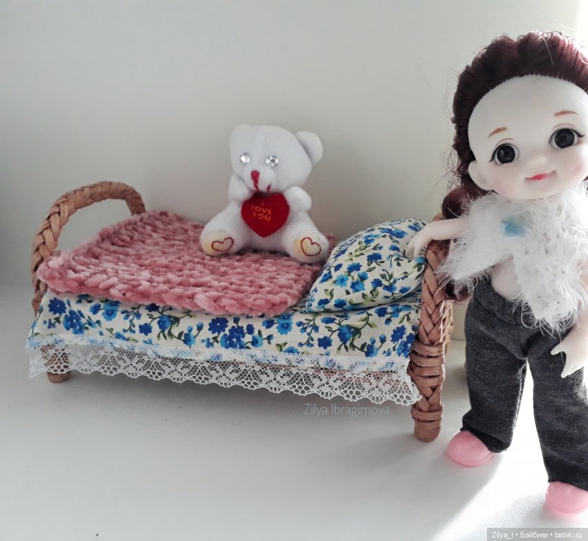Постель для Бабольки — Мебель для кукол и домиков: фото