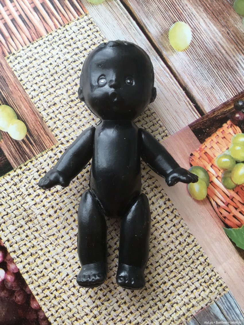 Темнокожий пупсик — Опознание кукол СССР и ГДР: поиск по фото