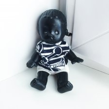 Темнокожий пупсик