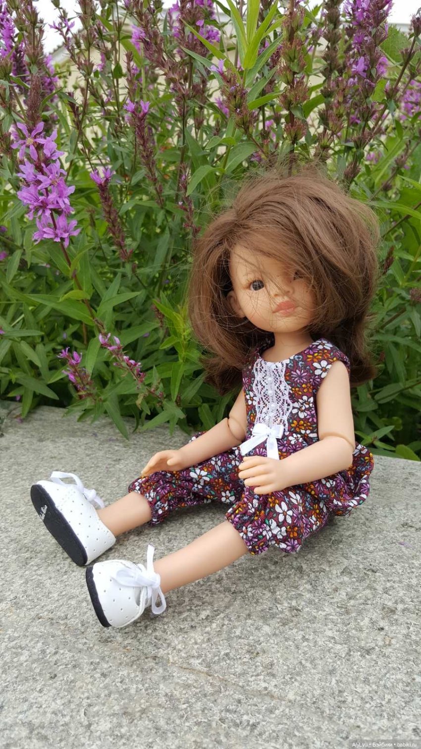 Мали на прогулке — Куклы Paola Reina (Паола Рейна): новинки (фото 3)