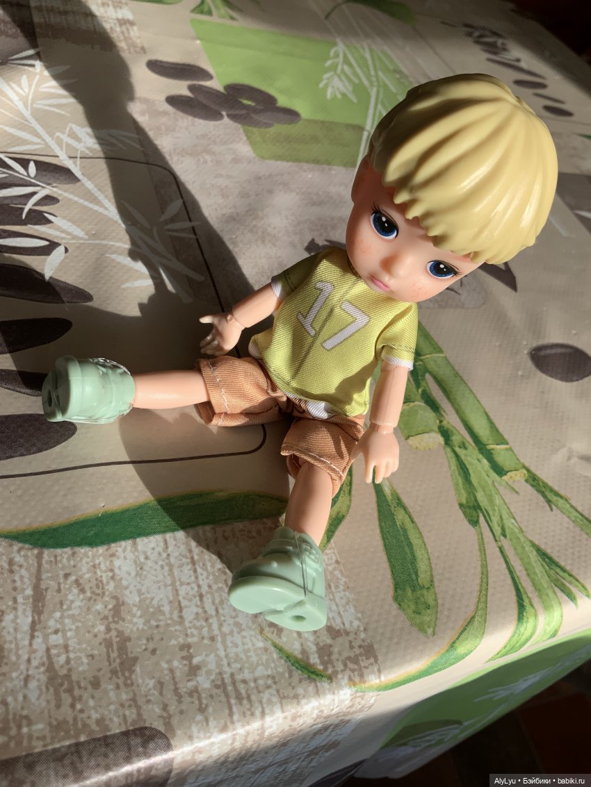 Шарнирный кукленок Funky Toys 🧸