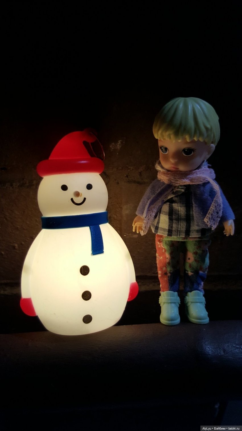 Вечерняя прогулка в снегу