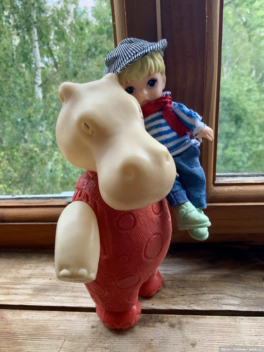 Томми и его портрет — Разные шарнирные куклы (не БЖД): редкие