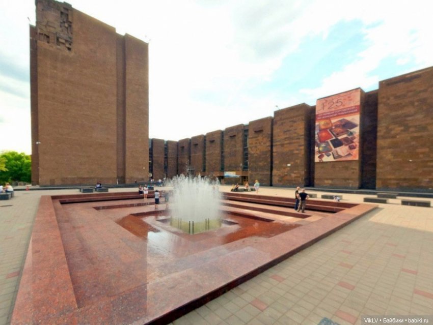 Фаня на выставке "Кукла Дона" (фото 2)