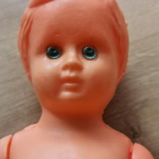 Помогите, пожалуйста, опознать куклу