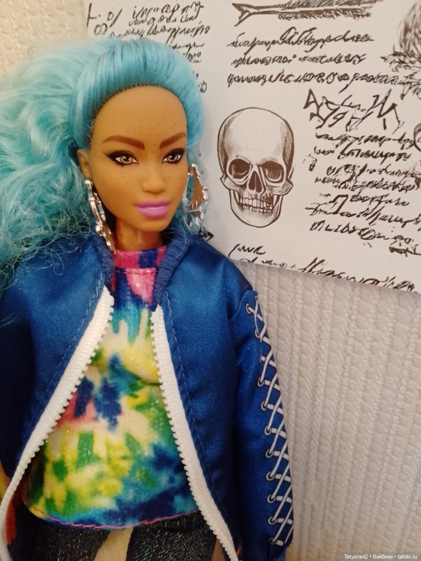 Пробуем выйти в эфир — Куклы Barbie (Барби): Looks (фото 5)