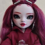 Rainbow shadow high Scarlett Rose