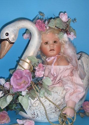 Коллекционные куклы из фарфора Linda Valentino Michel (фото 4)