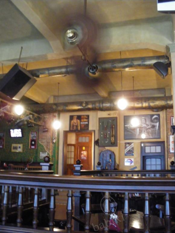 По просьбам трудящихся - ресторан "The Hooch" и другие окрестности Екб