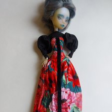 Аутфиты для кукол monsterhigh 1 поколения