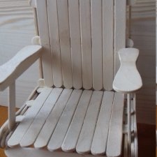 Кресло из палочек для мороженого