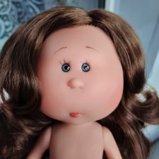Little Mia d'Onil шатенка