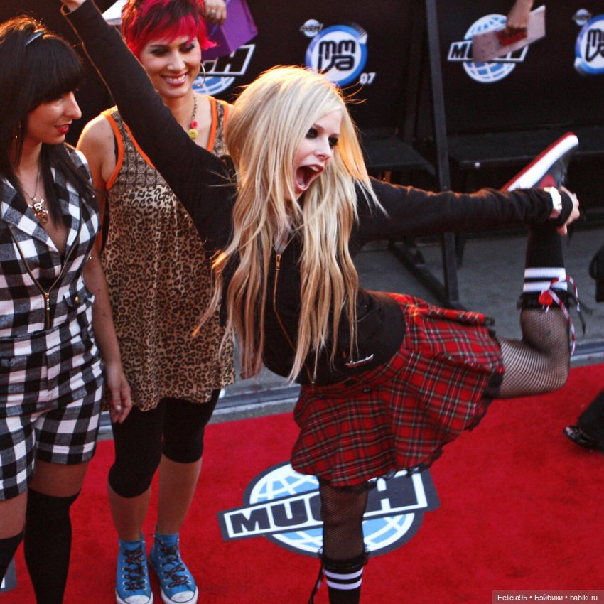 Моя Avril Lavigne но ещё в процессе
