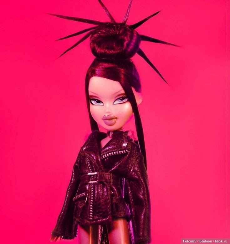 У меня появилась Bratz!) Karol G