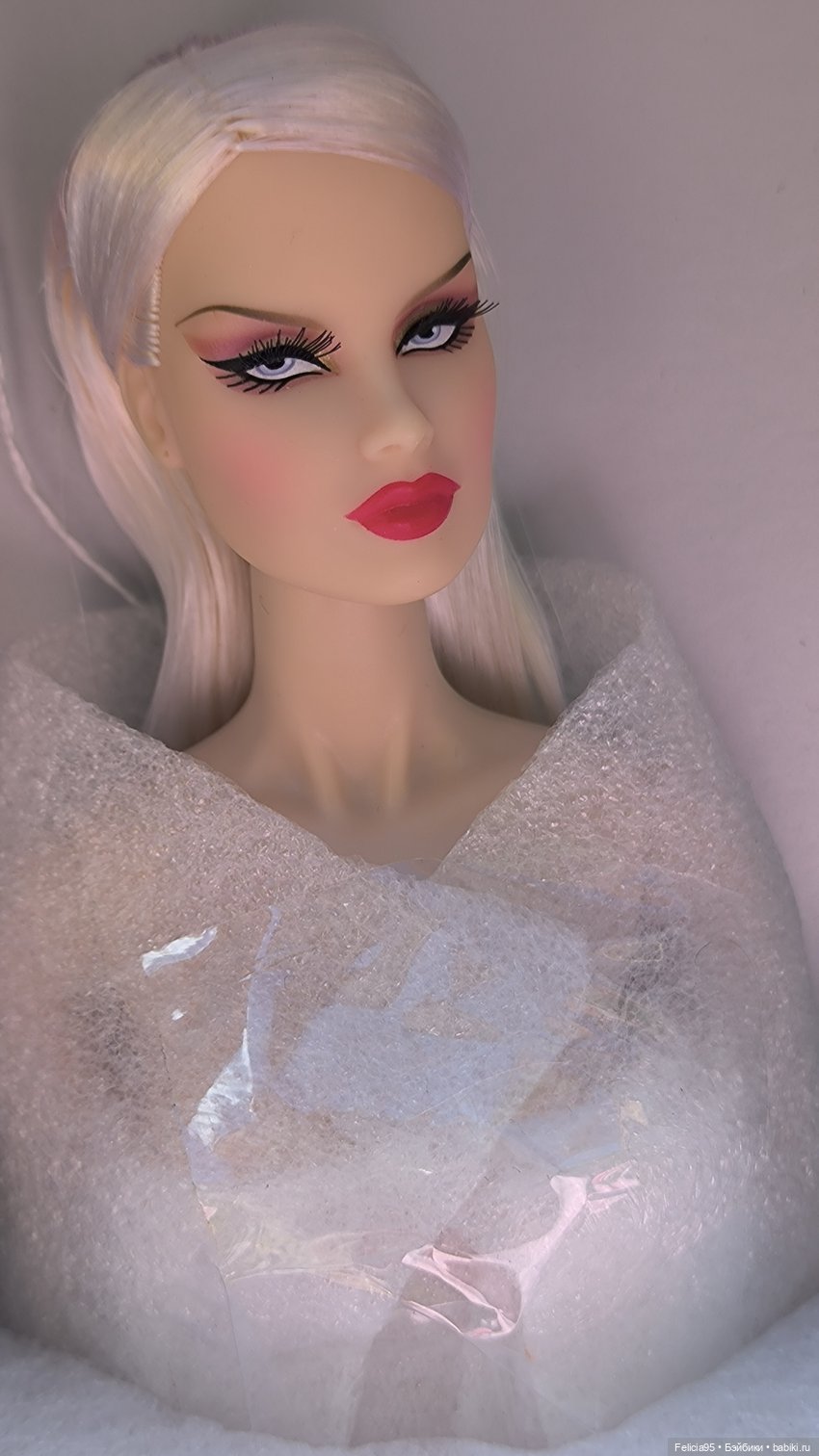 Surrealist Gala Véronique Perrin. Моя новенькая волчица