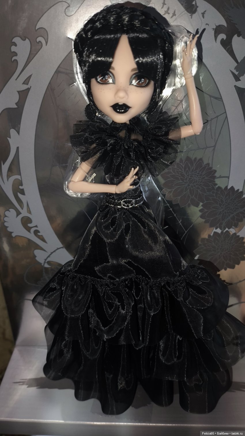 Wednesday 2.0 Rave'n — Куклы Monster High и Ever After High: G1 (фото 2)