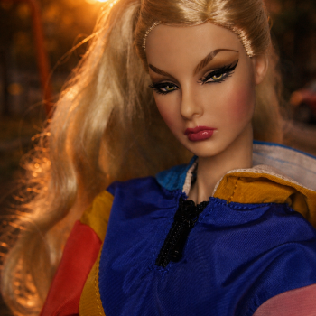 Девочка на рейве. Integrity toys. Agnes von Weiss