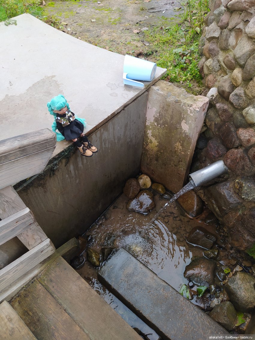 Петра едет в командировку