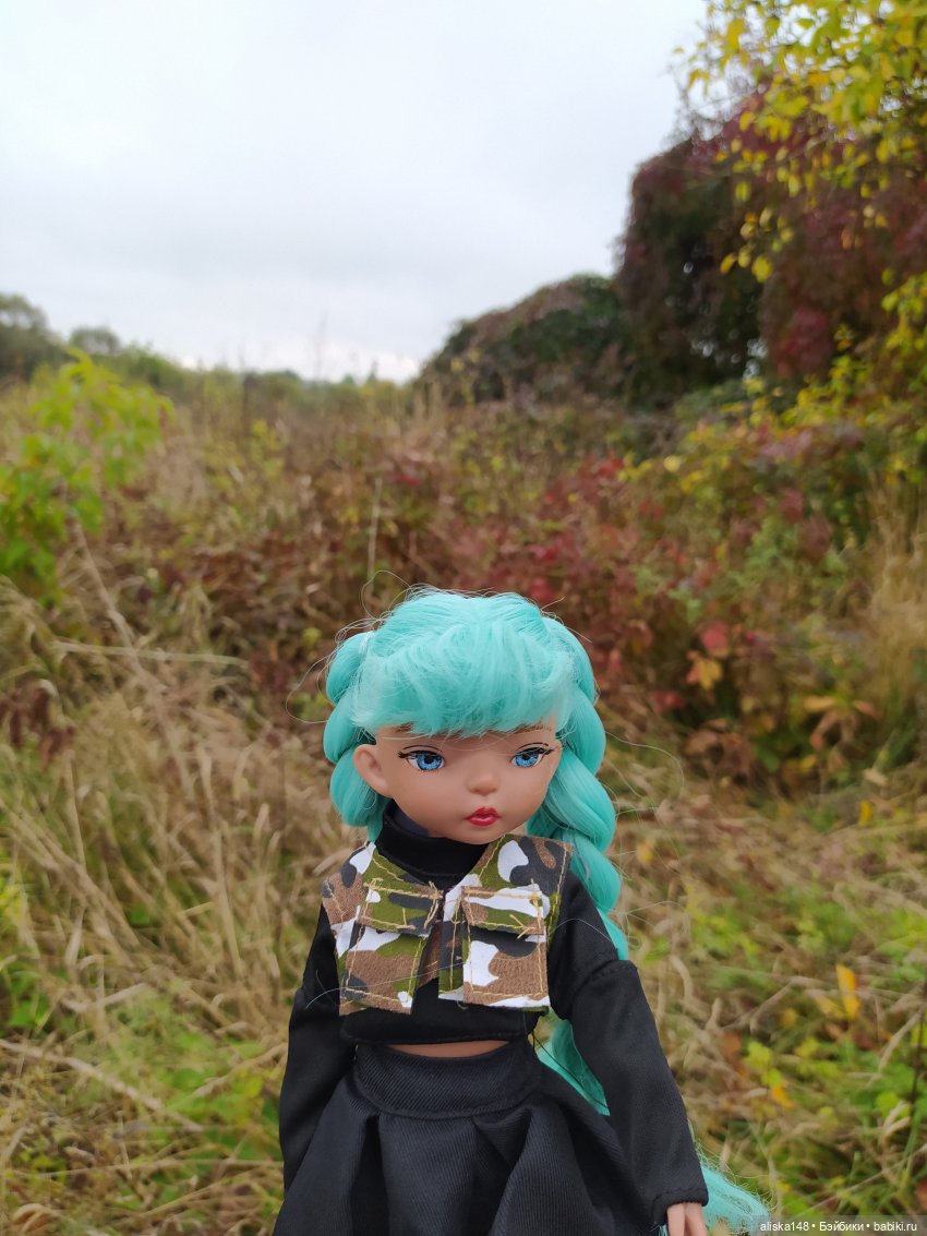 Петра едет в командировку