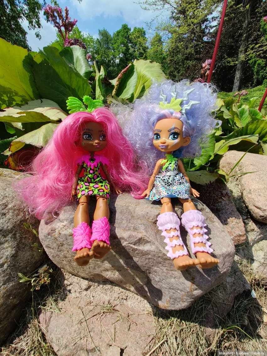 Цветы и куклы. Теперь пещерки