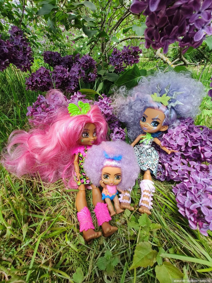 Цветы и куклы. Теперь пещерки