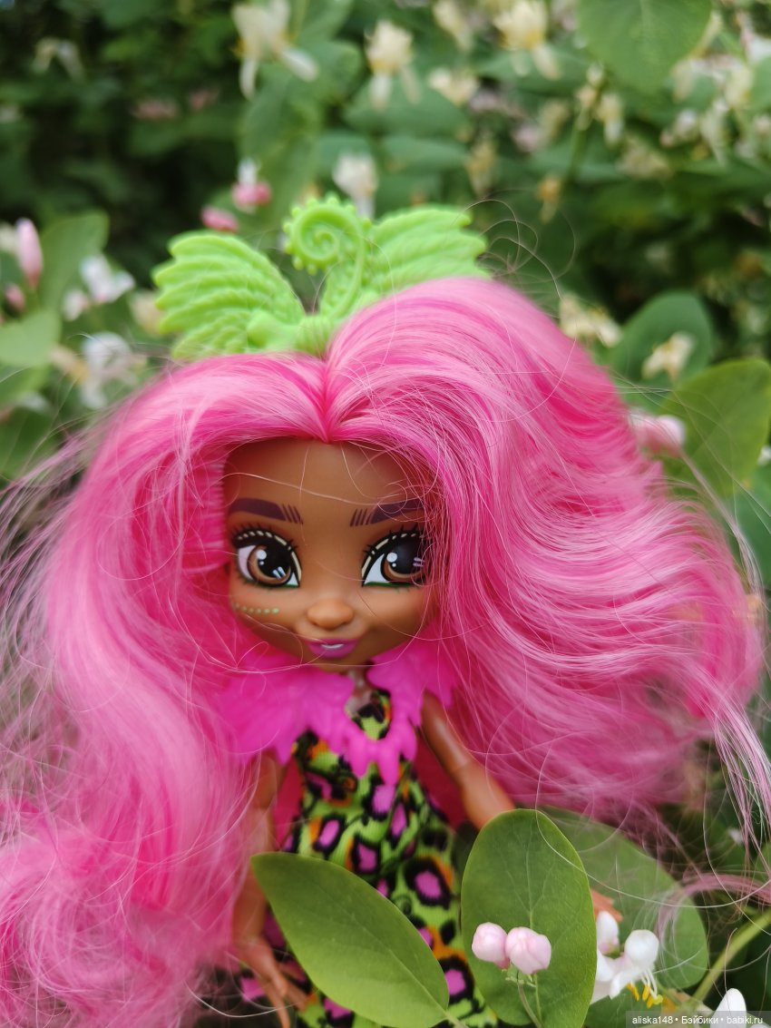 Цветы и куклы. Теперь пещерки