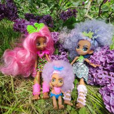 Цветы и куклы. Теперь пещерки.