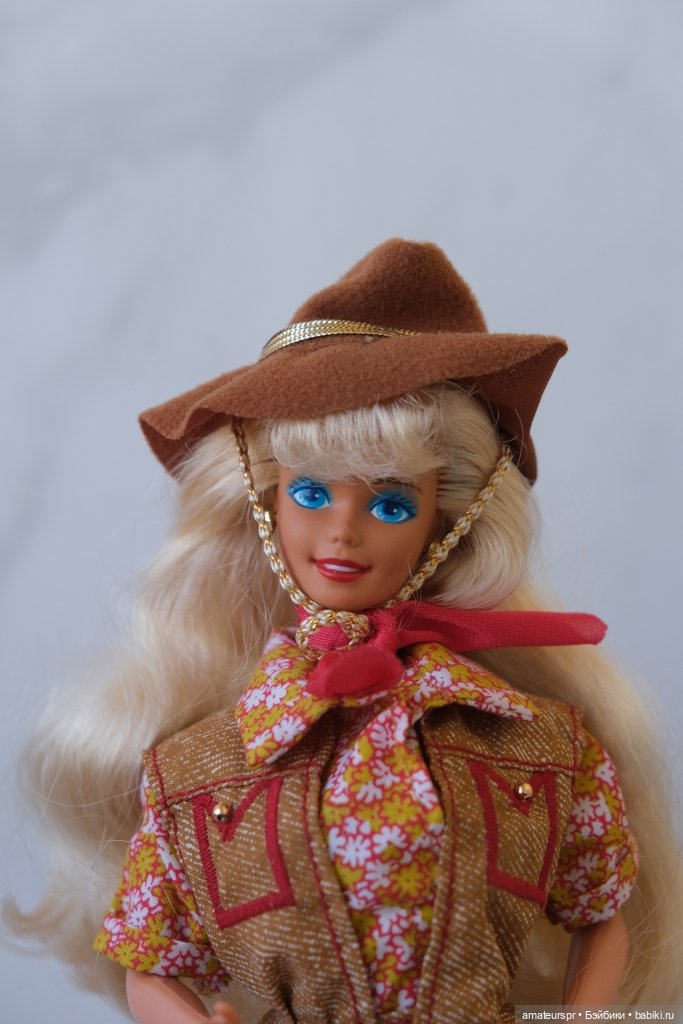 Aussie barbie. Барби австралия 1992. Кукла барби 1993. Barbie австралийка. Барби австралия 1992.
