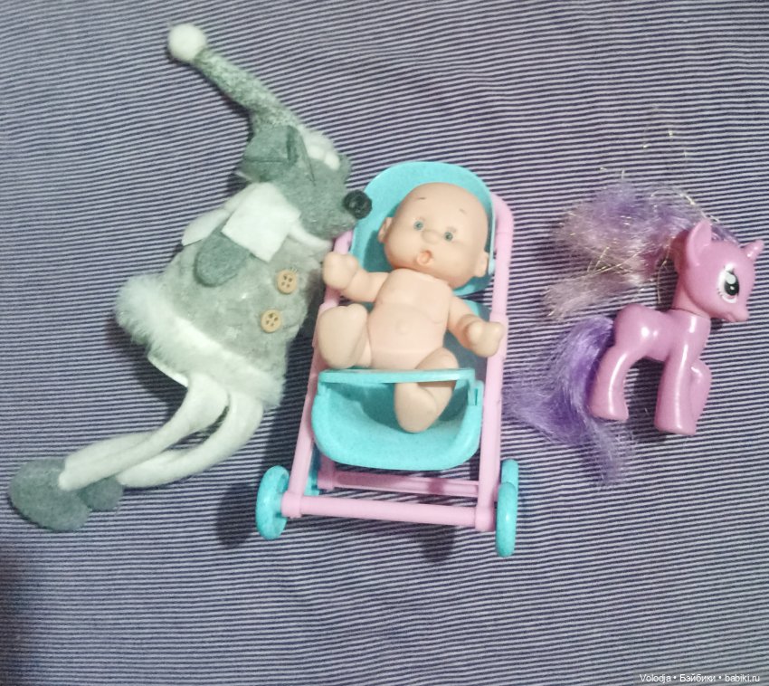 А у меня посылочка к Новому году пришла