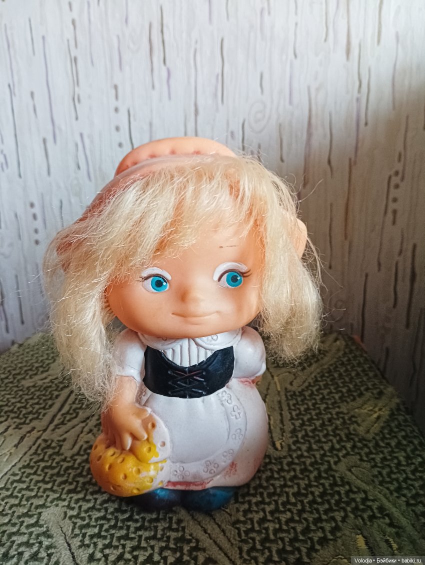 Красные Шапочки Донецкой фабрики игрушек